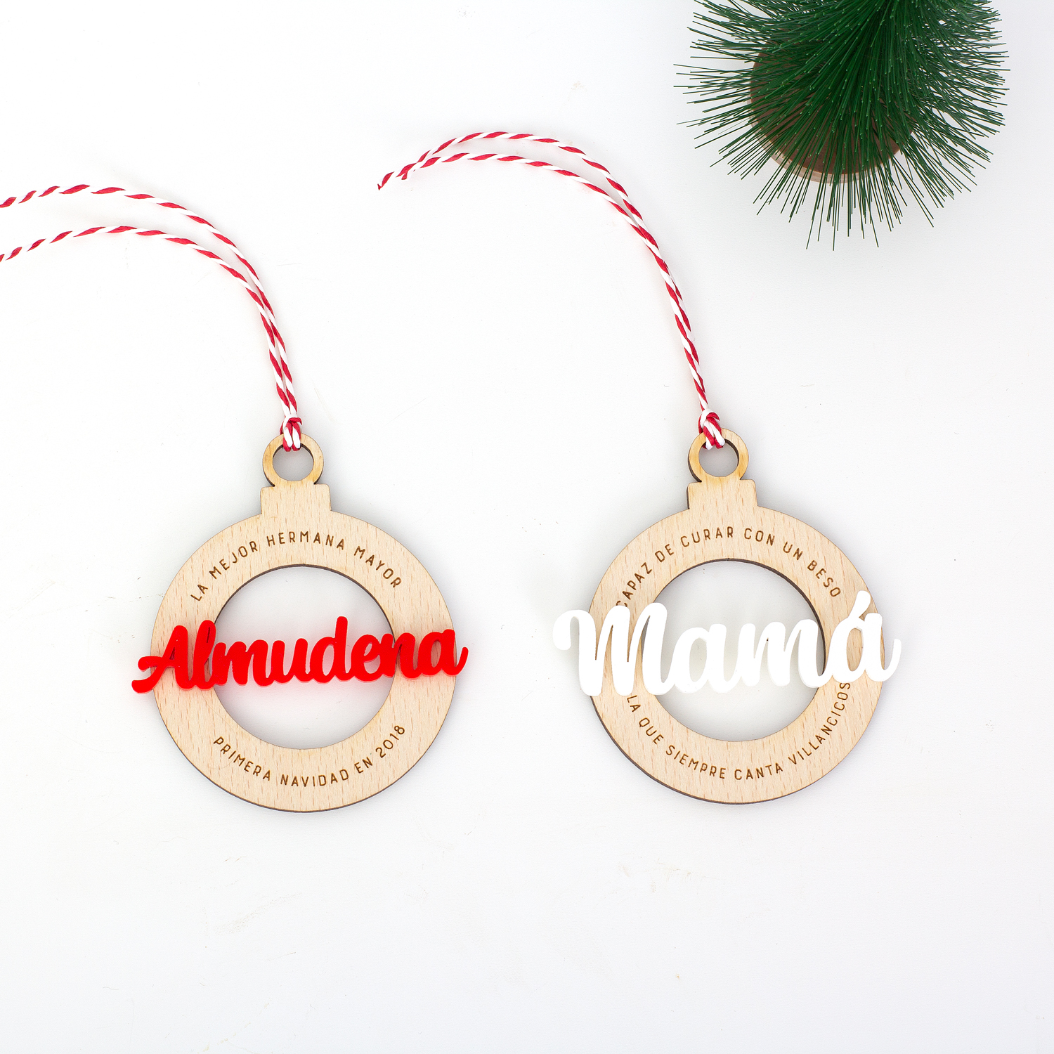 bolas-de-navidad-de-madera-personalizadas-con-mensaje-1