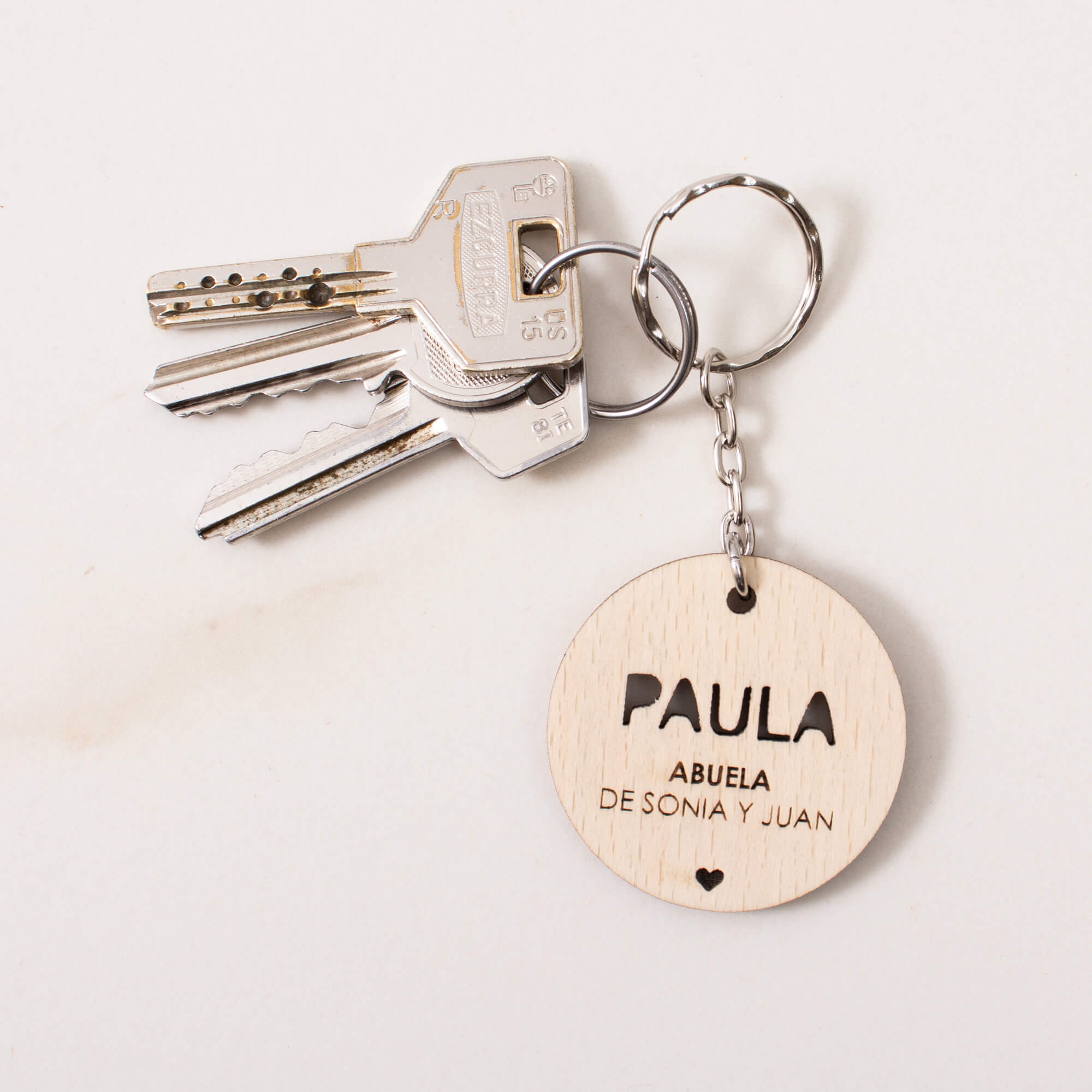 llavero-circulo-madera-abuela