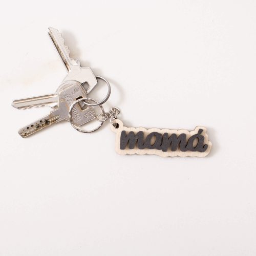 llavero-madera-latras-relieve-mama